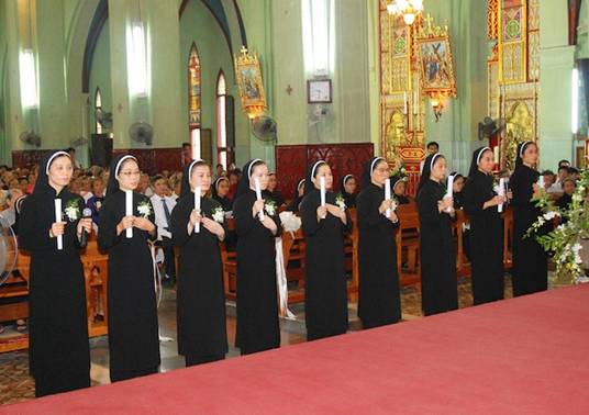 Course improves virtues for sisters of the Order of the Holy Cross Lovers